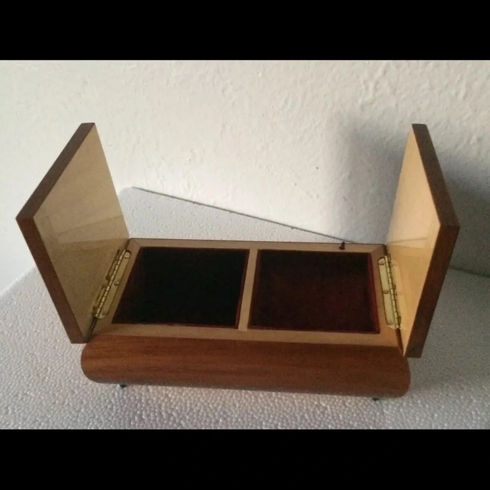 Hummel Cuendet Wooden Double Door Music Jewelry VTG Box “Holiday In Switzerland”